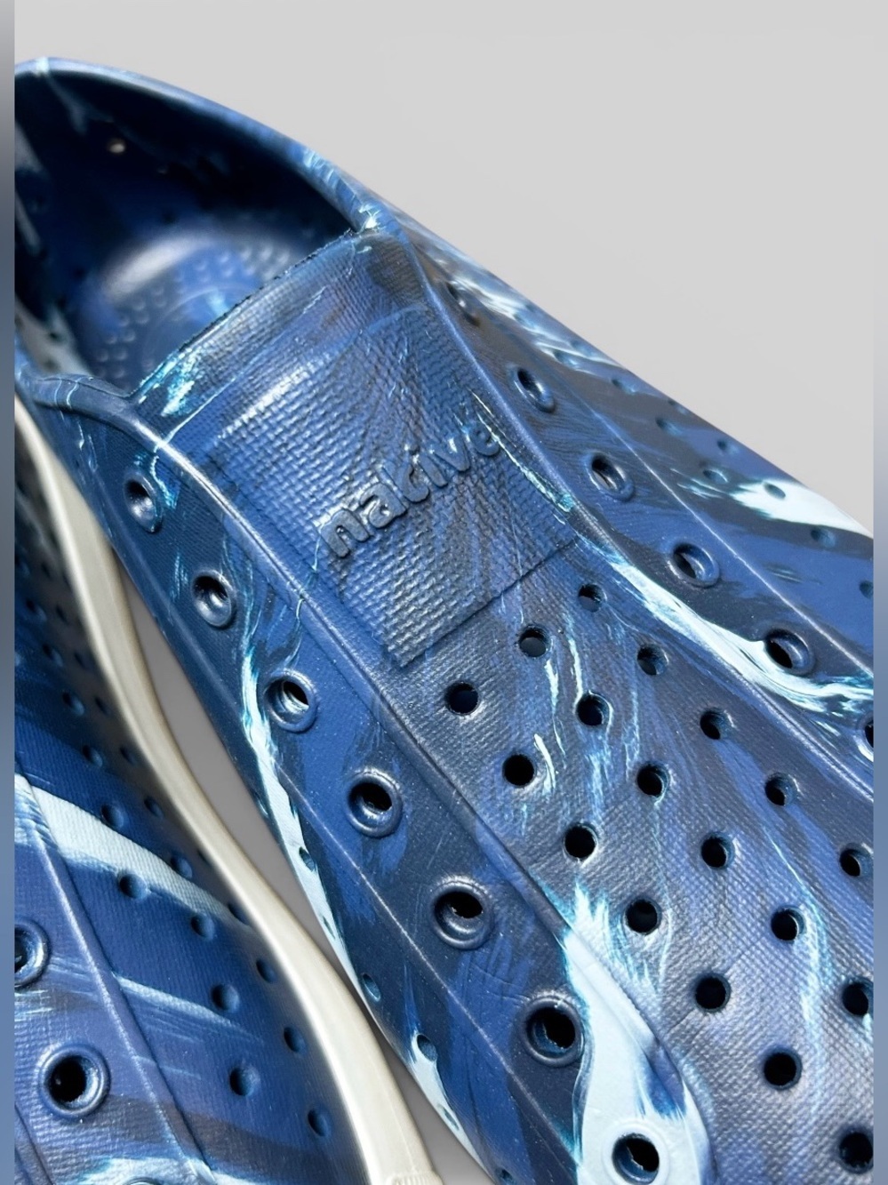 Native Youth/Big Kids Jefferson Marbled Blue White Slip On Shoes Size 6 NEW - Picture 7 of 9